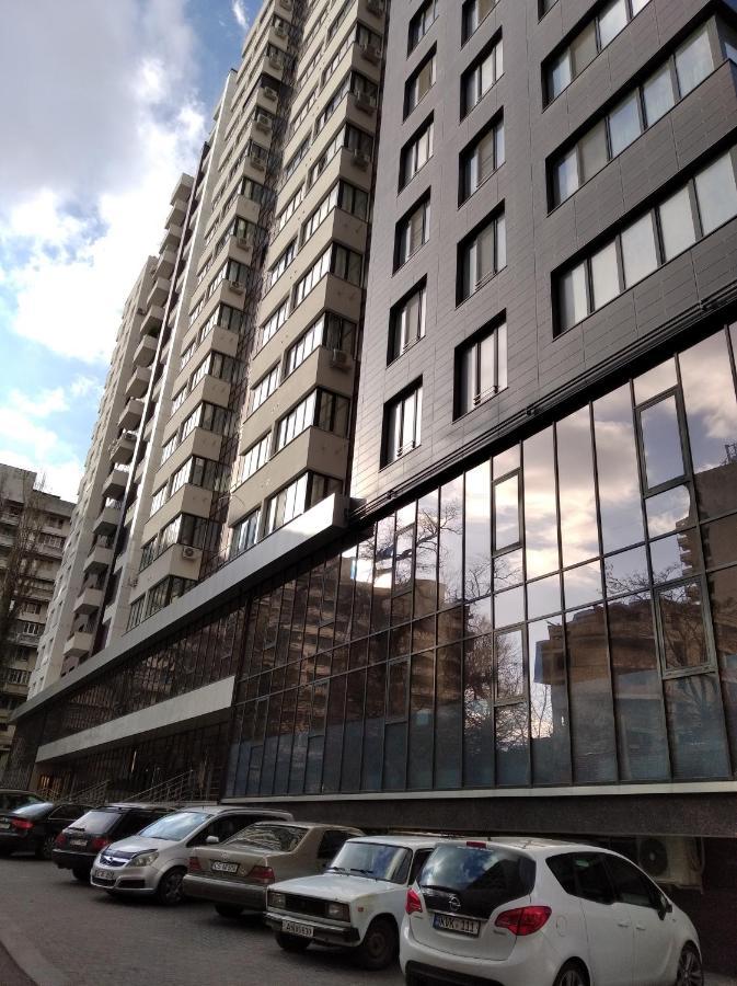Sky Exclusive Apartment Kišiněv Exteriér fotografie